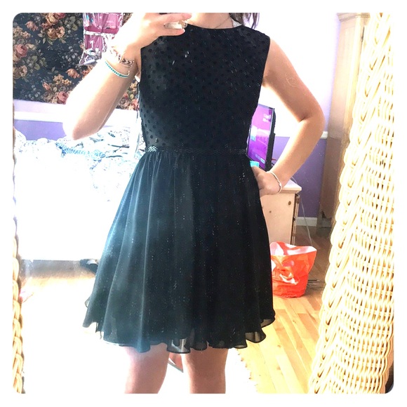 black chiffon dress - Picture 2 of 5